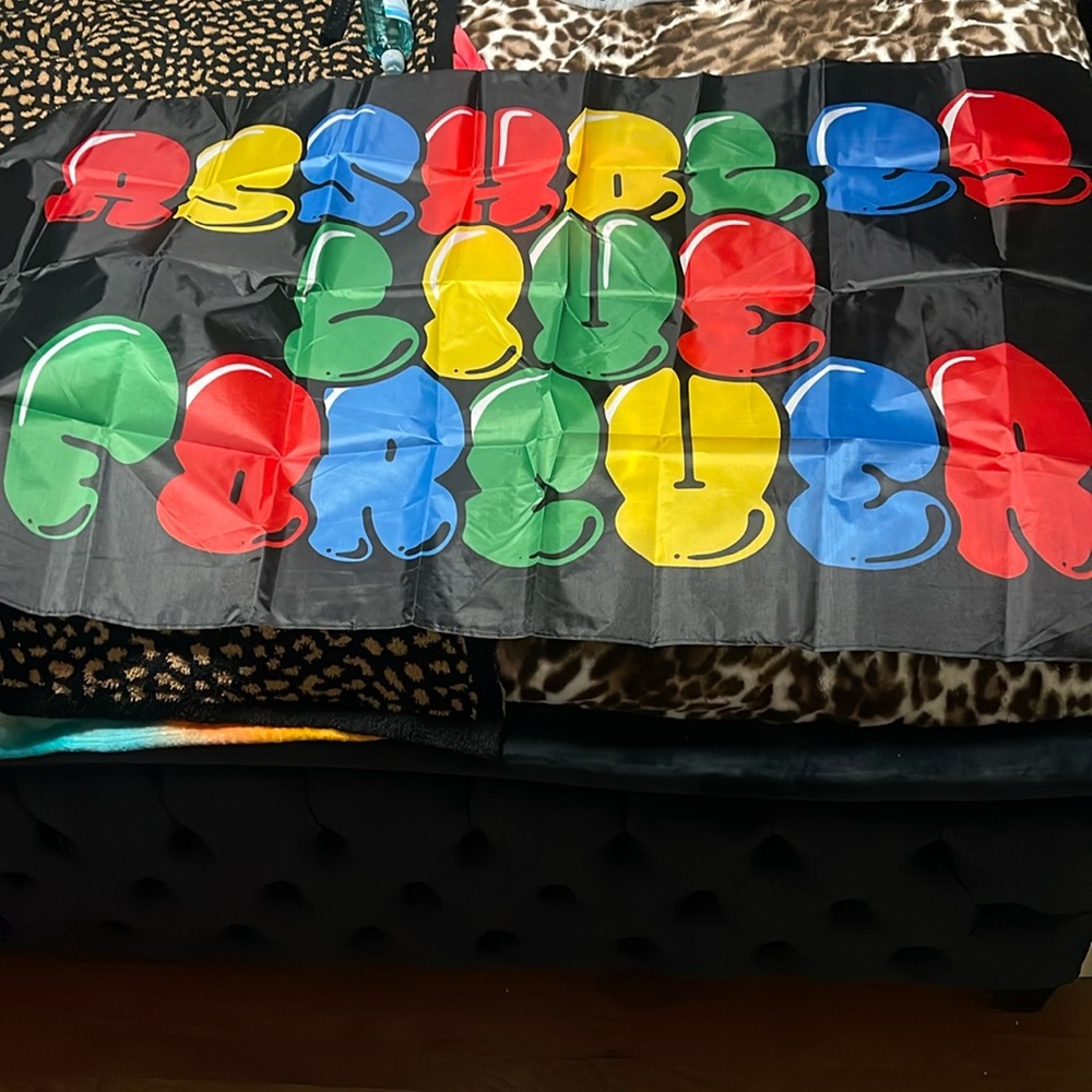 BRAND NEW! ALF COLORFUL FLAG
